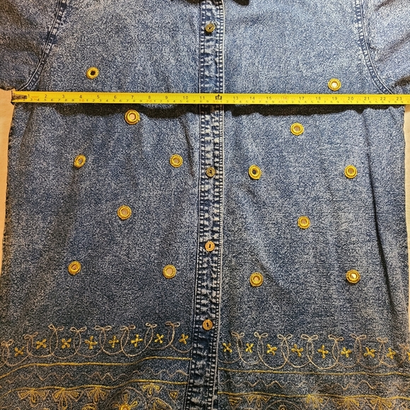 Club Z Denim Womens 18-20 Distressed Retro Denim Button Up - Picture 10 of 13